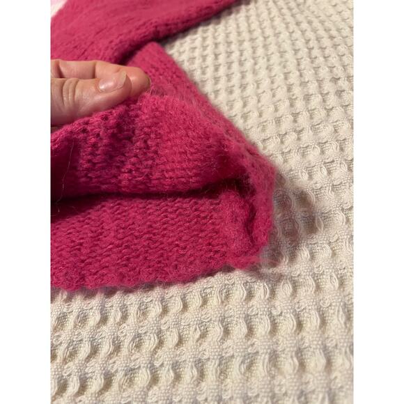 Wildfox White Label Preppy Hot Pink Knit Heart Flag Graphic Sweater Medium - Picture 8 of 12